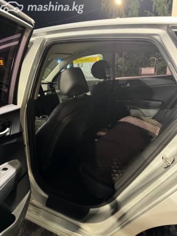 Kia K5 II 2.0 AT