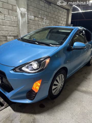 Toyota Prius c I Рестайлинг 1.5hyb CVT