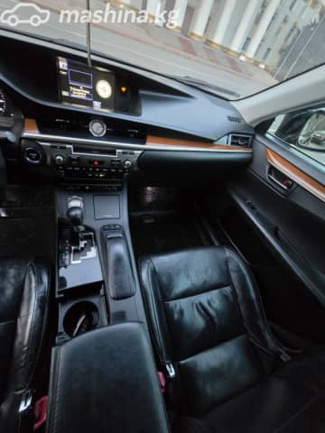 Lexus ES VI 300h 2.5hyb CVT