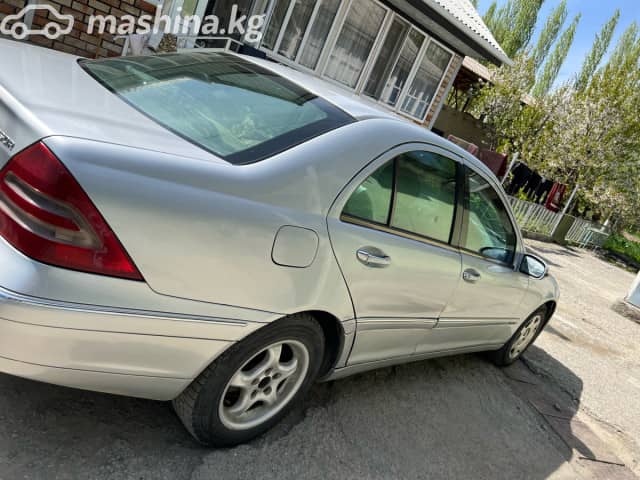 Mercedes-Benz C-Класс II (W203) 200 2.0 AT