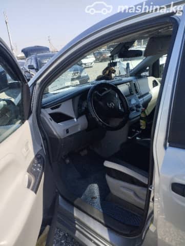 Toyota Sienna III Рестайлинг 2 3.5 AT