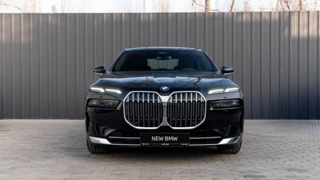BMW 7 серии VII (G70) 740i 3.0 AT 4WD
