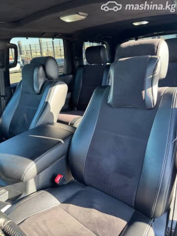 Toyota Sequoia II 5.7 AT 4WD