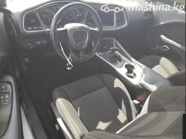 Dodge Challenger III Рестайлинг 2 3.6 AT