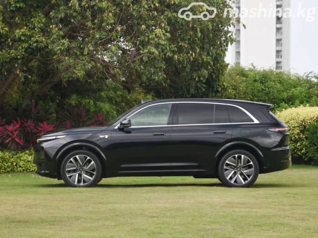 LiXiang L9 Рестайлинг 1.5hyb AT 4WD
