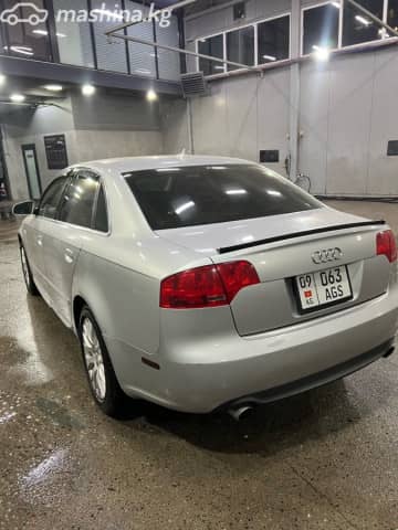 Audi A4 III (B7) 2.0 AT 4WD
