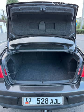Volkswagen Passat B6 1.6 MT