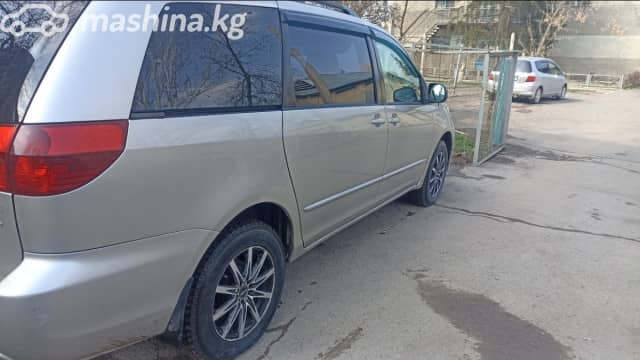 Toyota Sienna II 3.3 AT 4WD