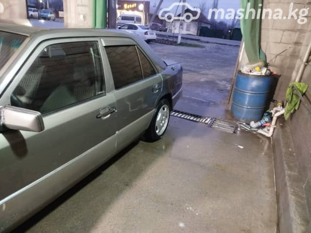 Mercedes-Benz W124 200 2.0 MT