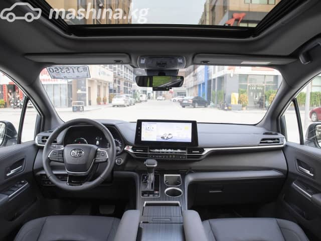 Toyota Sienna IV 2.5hyb AT 4WD
