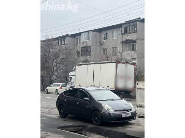 Toyota Prius II (XW20) 1.5hyb AT