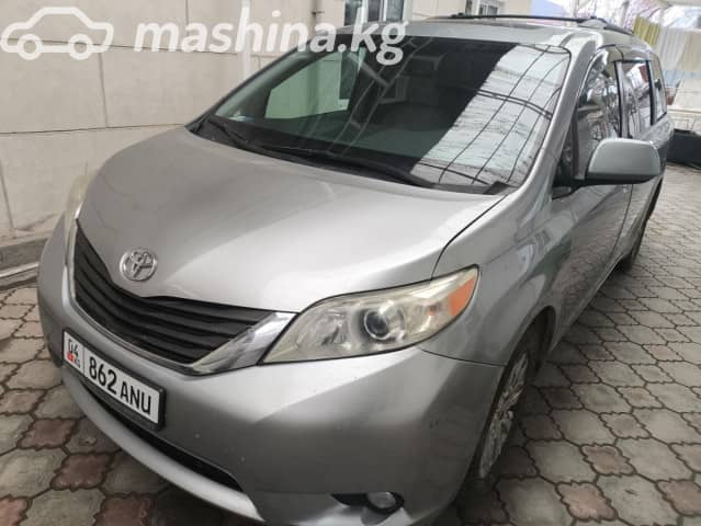 Toyota Sienna III 3.5 AT 4WD