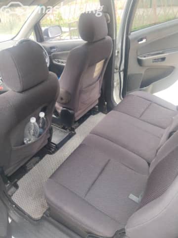 Toyota Wish I Рестайлинг 1.8 AT