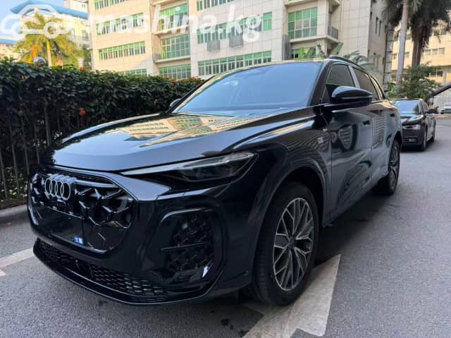 Audi Q5 III 40 TFSI 2.0 AMT 4WD