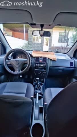 Hyundai Getz I Рестайлинг 1.4 MT