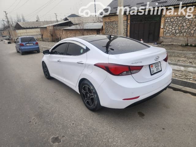 Hyundai Avante V 1.6 AT