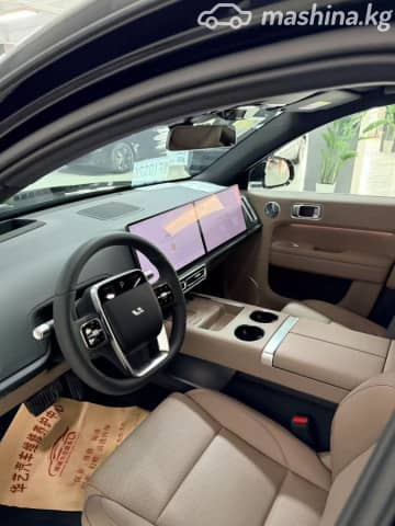 LiXiang L6 1.5hyb AT 4WD