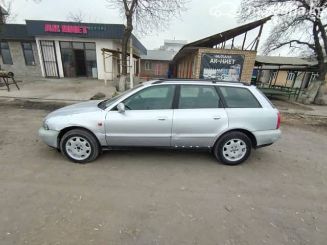 Audi A4 I (B5) 1.8 AT