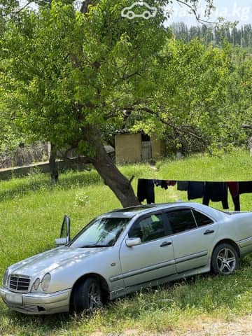 Mercedes-Benz E-Класс II (W210, S210) 280 2.8 MT