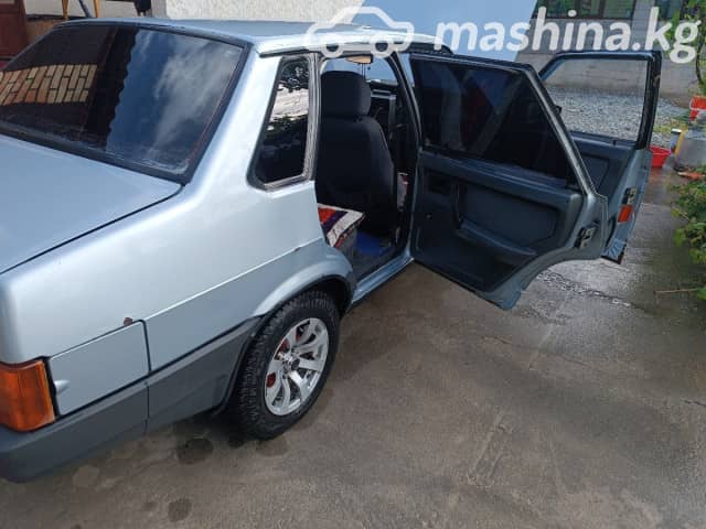ВАЗ (Lada) 21099 21099 1.3 MT