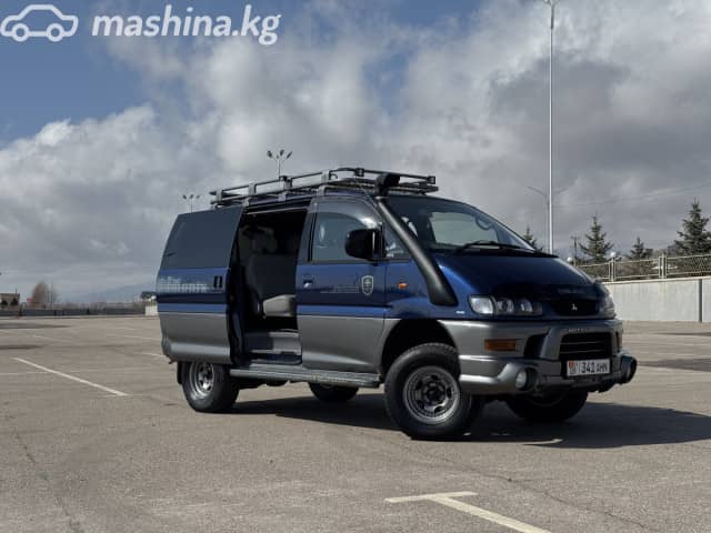 Mitsubishi Delica IV 3.0 AT 4WD