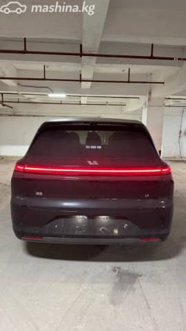 LiXiang L6 1.5hyb AT 4WD