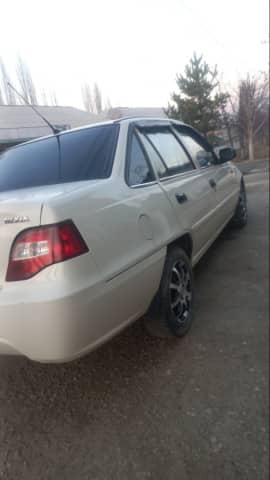 Daewoo Nexia I Рестайлинг 1.5 MT