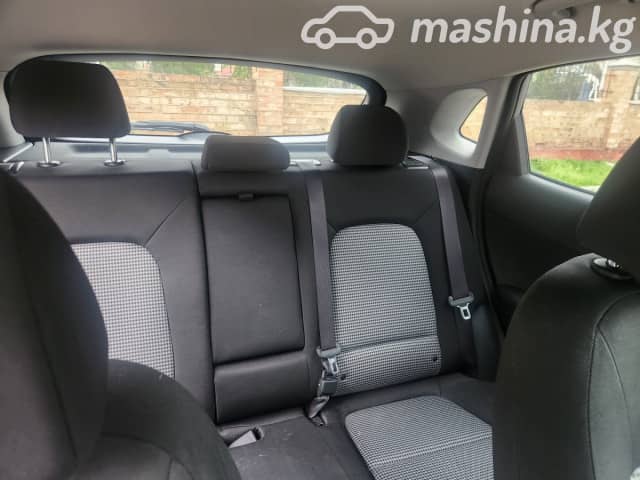 Hyundai Kona I 2.0 AT