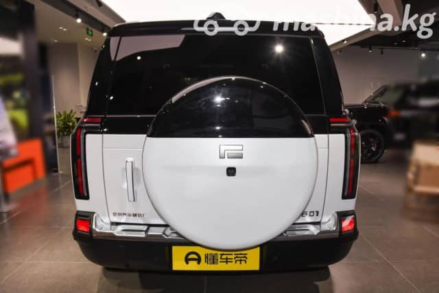 Rox Stone 01 1.5hyb AT 4WD