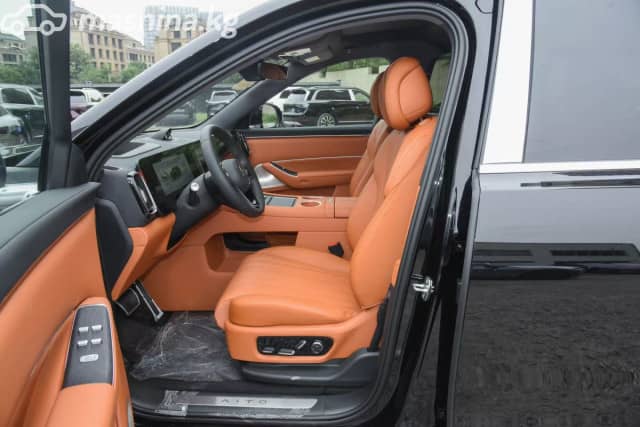 Aito M8 1.5hyb AT 4WD