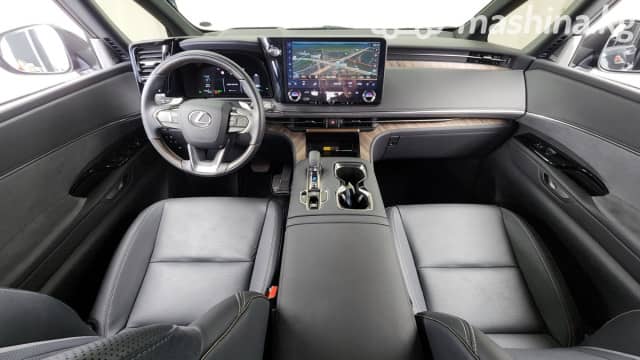 Lexus LM II 500h 2.4hyb AT 4WD