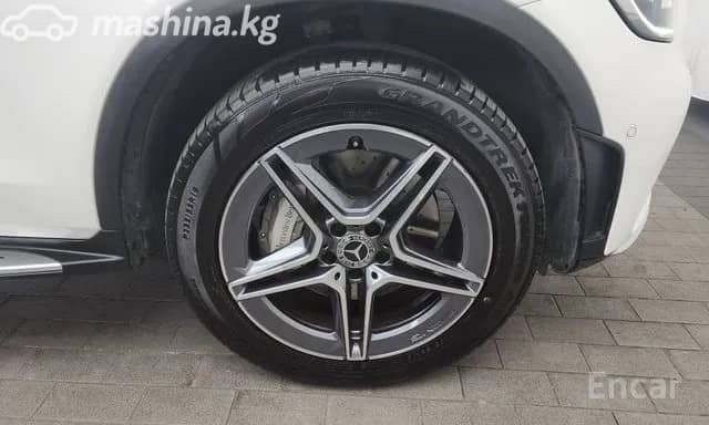 Mercedes-Benz GLC II (X254) 300 e 2.0hyb AT 4WD