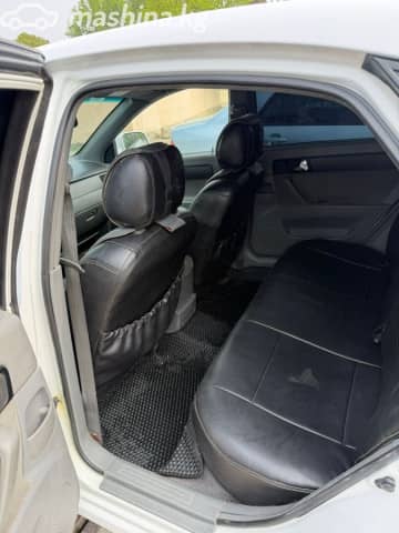 Daewoo Gentra II 1.5 MT