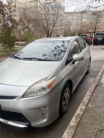 Toyota Prius III (XW30) 1.8hyb AT