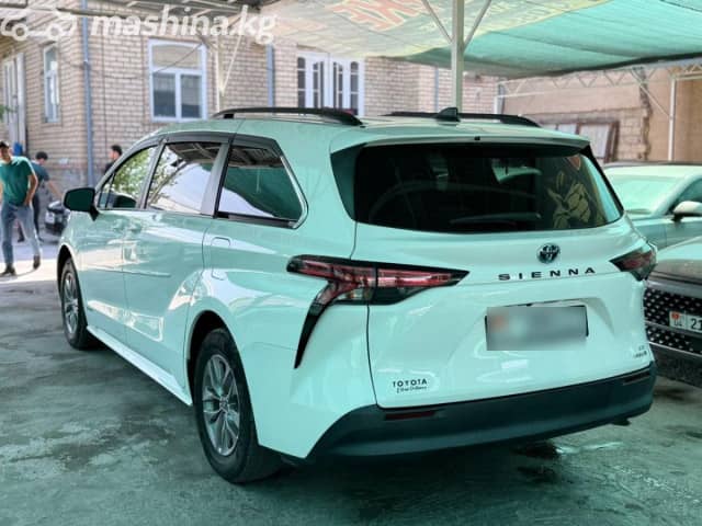 Toyota Sienna IV 2.5hyb AT