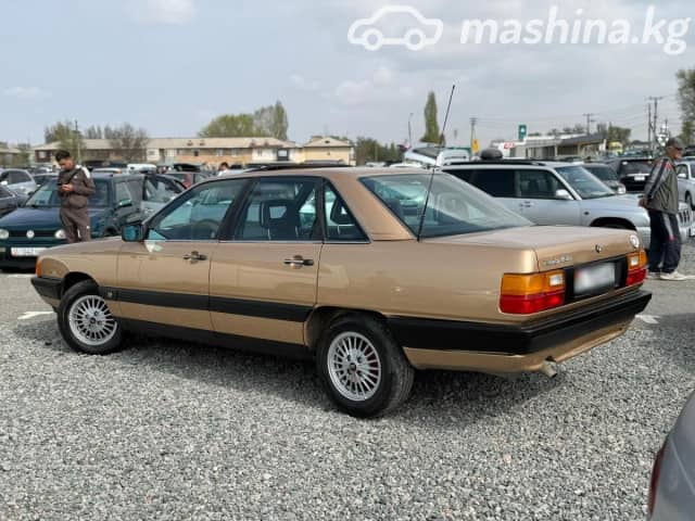 Audi 100 III (C3) 2.2 MT