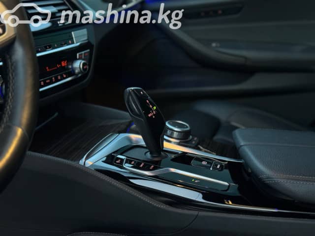 BMW 5 серии VII (G30/G31) Рестайлинг 520i 2.0 AT
