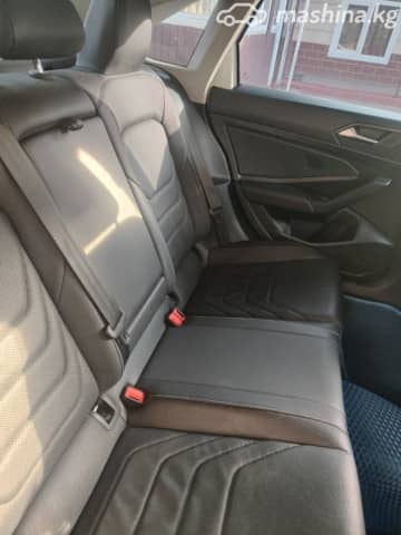 Volkswagen Jetta VII 8-speed 1.4 AT