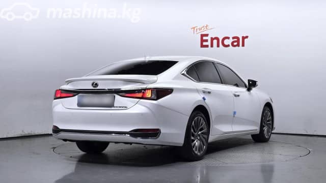 Lexus ES VII Рестайлинг 300h 2.5hyb CVT