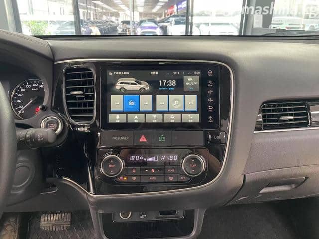 Mitsubishi Outlander IV 2.5 CVT 4WD