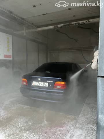 BMW 5 серии IV (E39) Рестайлинг 525i 2.5 AT