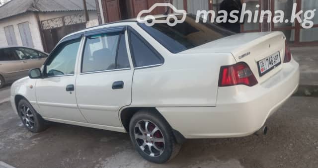 Daewoo Nexia I Рестайлинг 1.5 MT