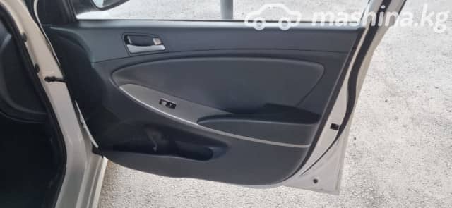 Hyundai Accent IV 1.4 CVT