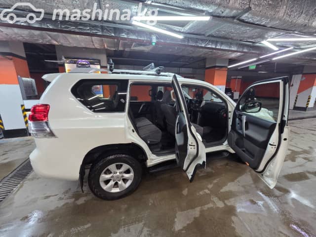 Toyota Land Cruiser Prado 150 Series 2.7 AT 4WD