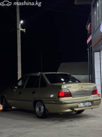 Daewoo Nexia I 1.5 MT