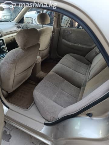 Mazda 626 V (GF) 2.5 AT