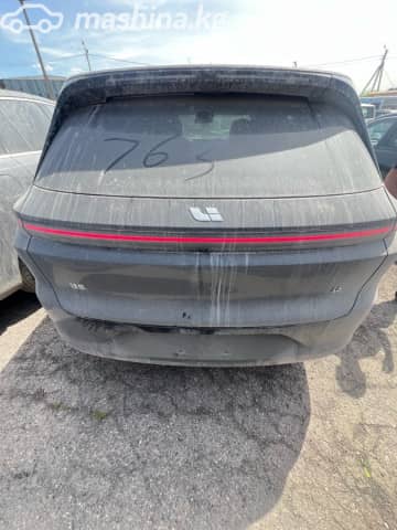 LiXiang L6 1.5hyb AT 4WD