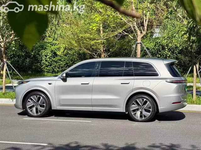 LiXiang L9 Pro 1.5hyb AT 4WD