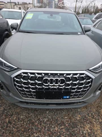 Audi Q3 II (F3) 35 TFSI 1.5 MT