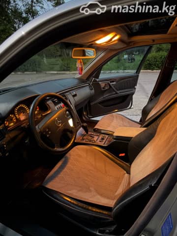 Mercedes-Benz E-Класс II (W210, S210) Рестайлинг 320 3.2 AT